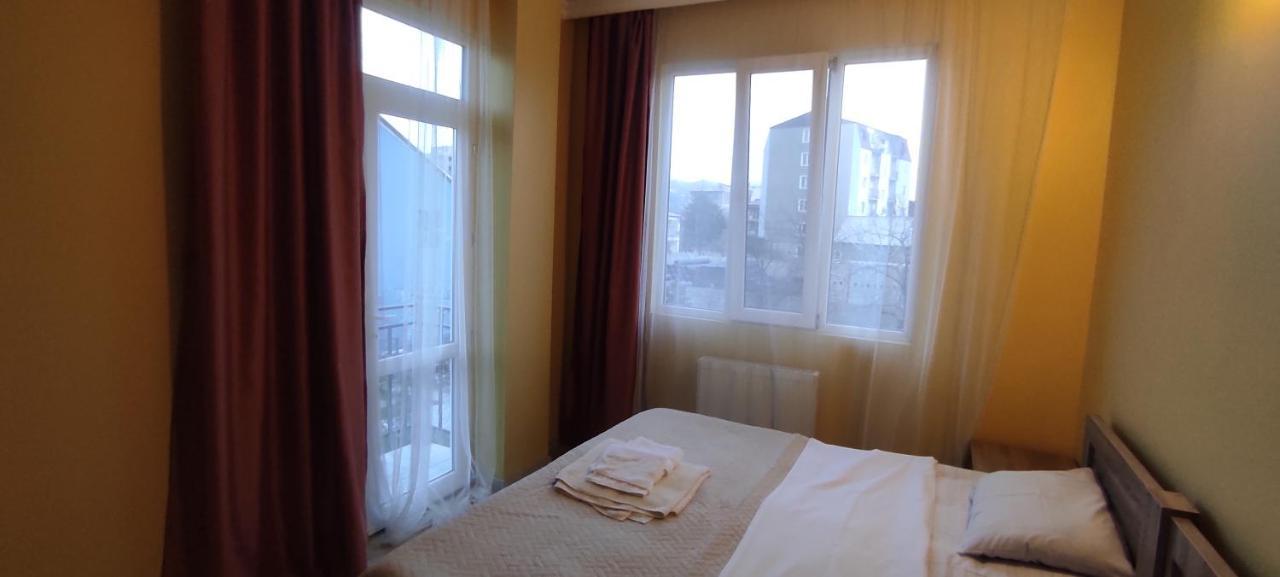 Femily Hotel In Batumi Mareti Str 2 Buitenkant foto